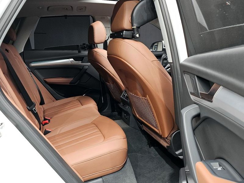 2022 Audi Q5 45 TFSI Quattro photo 11