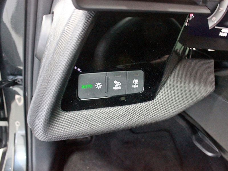 2025 Audi A3 40 TFSI Premium photo 11