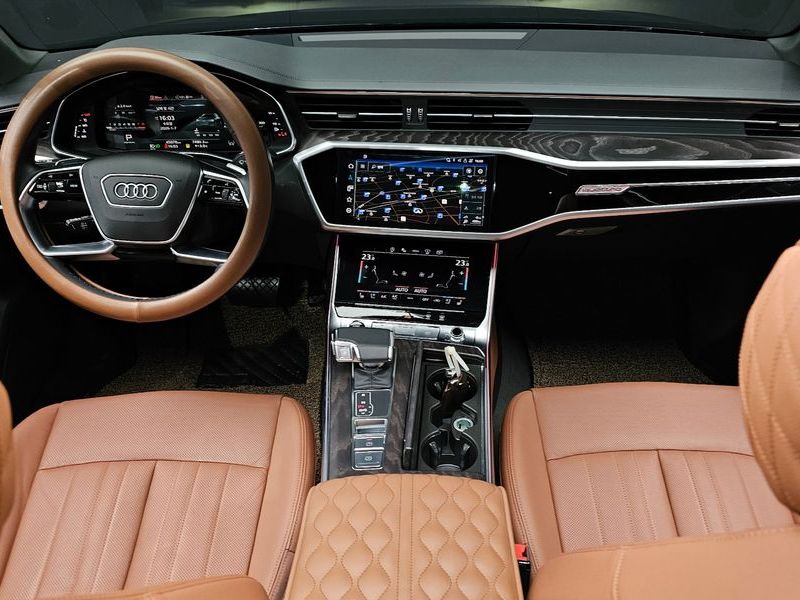 2023 Audi A6 45 TFSI Quattro Premium photo 7