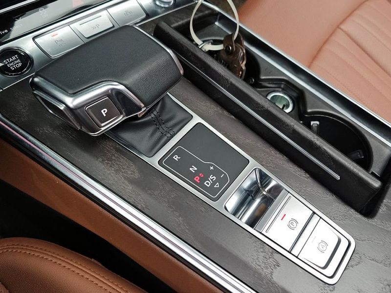 2023 Audi A6 45 TFSI Quattro Premium photo 9