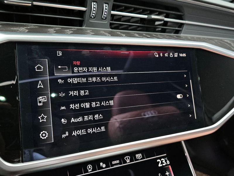 2023 Audi A6 45 TFSI Quattro Premium photo 16