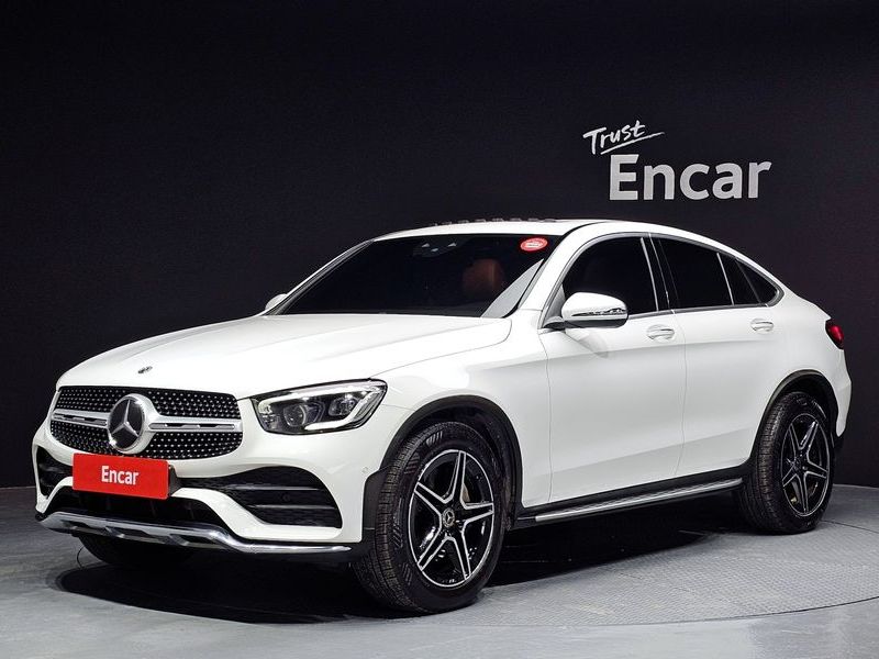 2020 Mercedes-Benz C-Class GLC300 4MATIC Premium Coupe photo 1