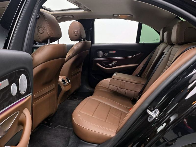 2019 Mercedes-Benz E-Class E300 4MATIC Avnatgarde photo 12