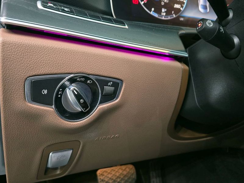 2019 Mercedes-Benz E-Class E300 4MATIC Avnatgarde photo 14