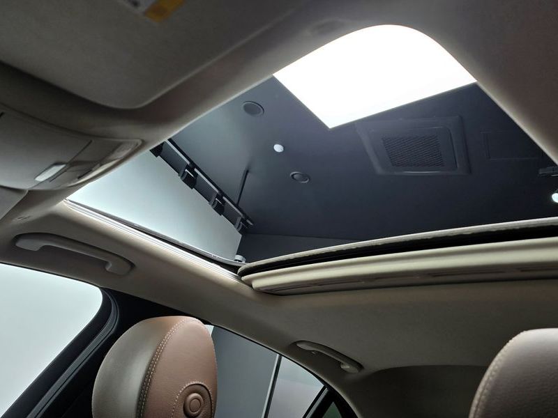 2019 Mercedes-Benz E-Class E300 4MATIC Avnatgarde photo 17