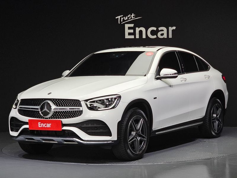 2020 Mercedes-Benz C-Class GLC300e 4MATIC Coupe photo 1