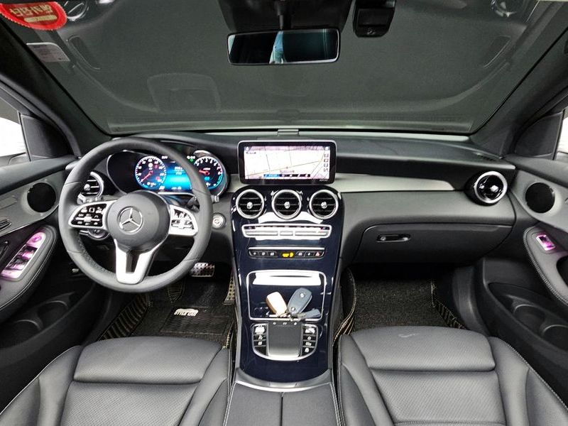 2020 Mercedes-Benz C-Class GLC300e 4MATIC Coupe photo 7