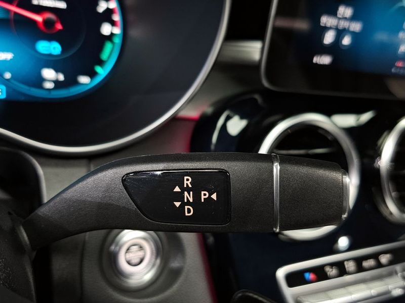 2020 Mercedes-Benz C-Class GLC300e 4MATIC Coupe photo 9