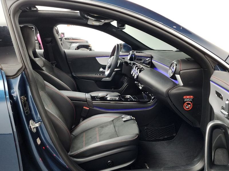 2020 Mercedes-Benz A-Class CLA250 4MATIC photo 11