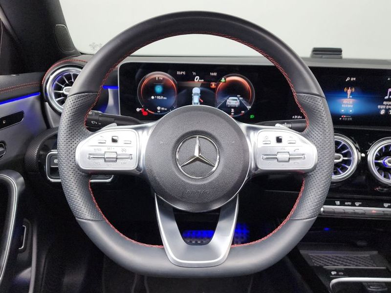 2020 Mercedes-Benz A-Class CLA250 4MATIC photo 13