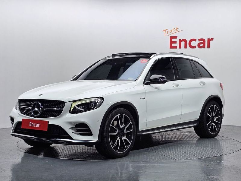 2018 Mercedes-Benz C-Class AMG GLC43 4MATIC photo 1