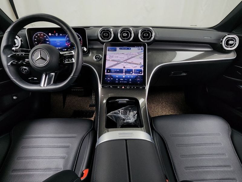 2022 Mercedes-Benz C-Class C300 AMG Line photo 7