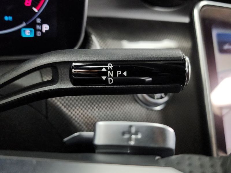 2022 Mercedes-Benz C-Class C300 AMG Line photo 9