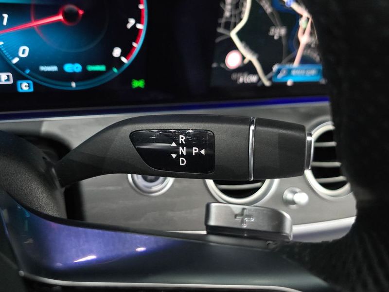 2022 Mercedes-Benz E-Class E350 4MATIC AMG Line photo 9