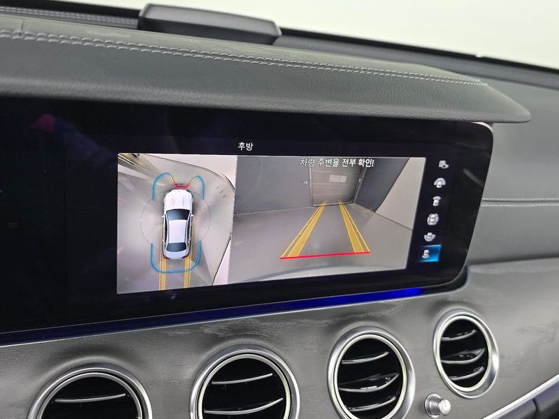2022 Mercedes-Benz E-Class E350 4MATIC AMG Line photo 14
