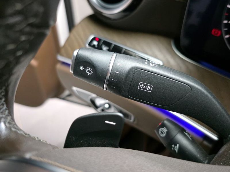 2019 Mercedes-Benz E-Class E300 4MATIC Exclusive photo 14