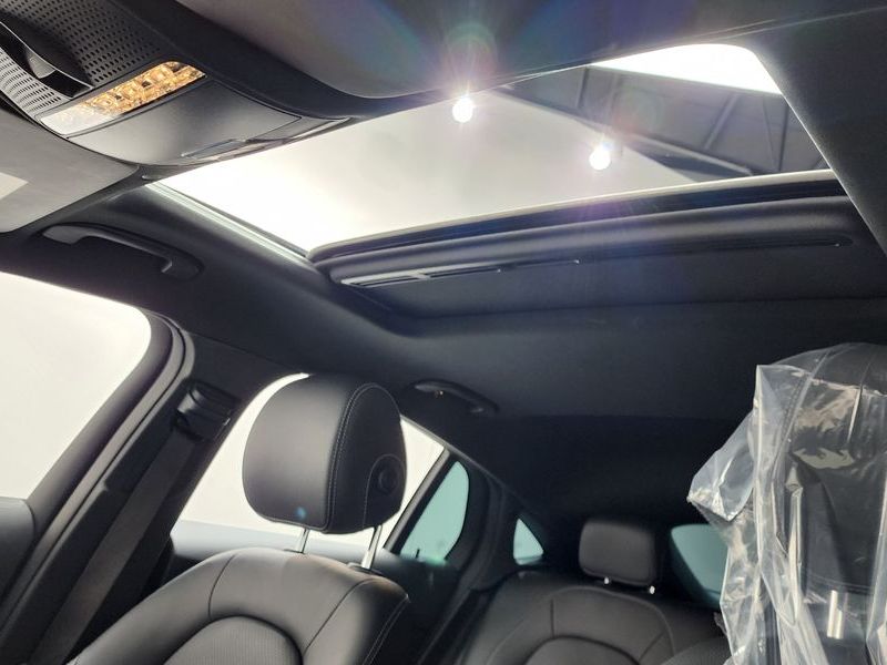 2020 Mercedes-Benz C-Class GLC300e 4MATIC Coupe photo 16