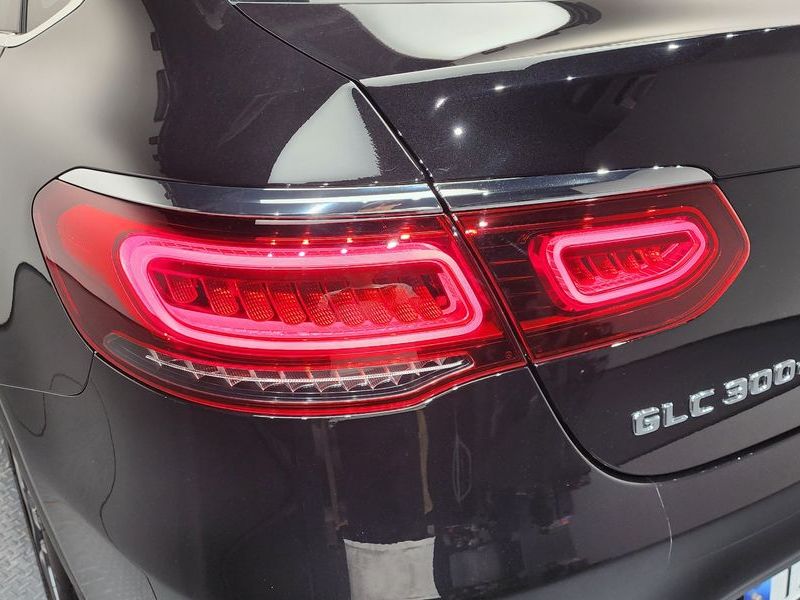 2020 Mercedes-Benz C-Class GLC300e 4MATIC Coupe photo 23