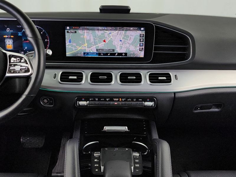 2020 Mercedes-Benz E-Class GLE300d 4MATIC photo 14