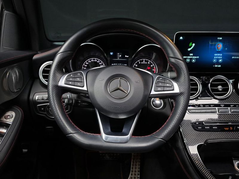 2017 Mercedes-Benz C-Class AMG GLC43 4MATIC photo 13