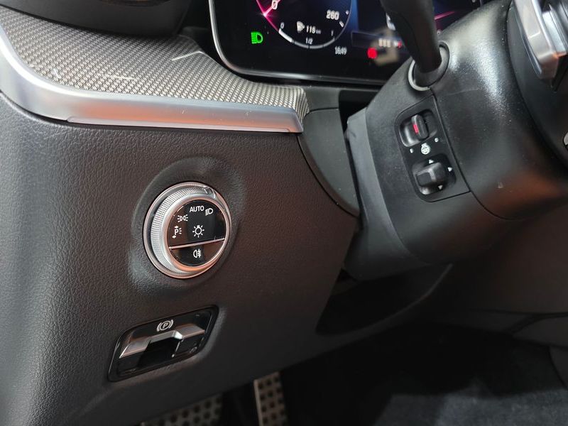 2022 Mercedes-Benz C-Class C300 AMG Line photo 14