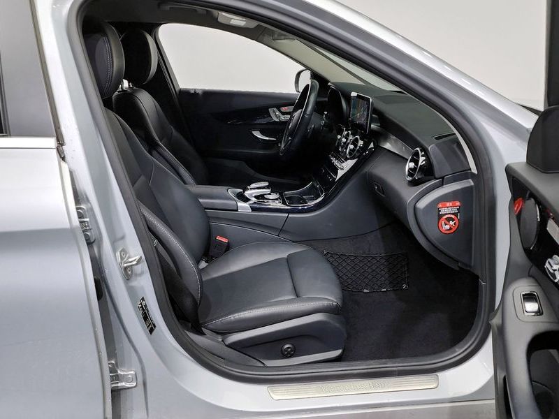 2019 Mercedes-Benz C-Class C200 photo 11
