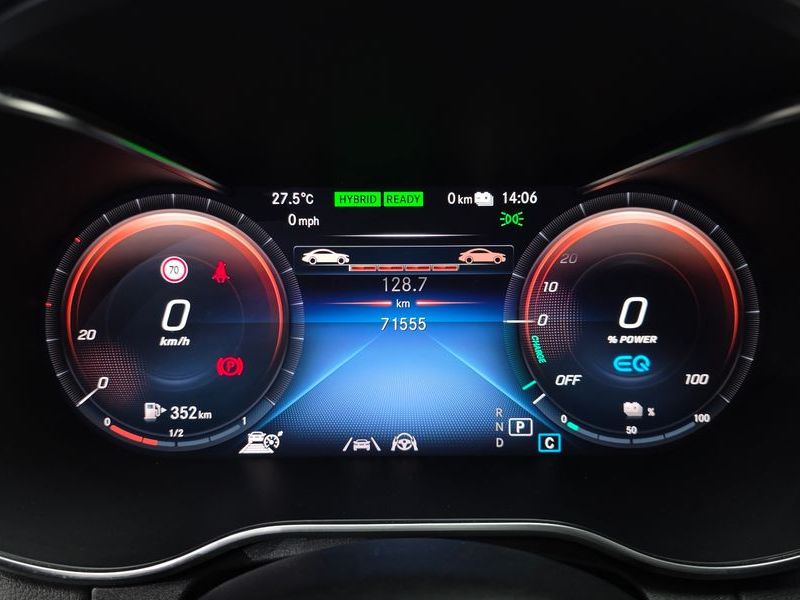 2020 Mercedes-Benz C-Class C300e 4MATIC AMG Line photo 8