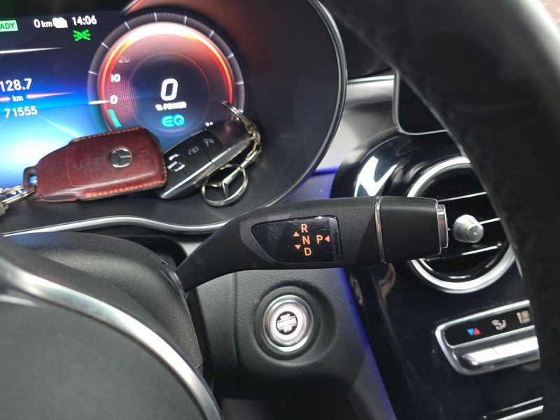 2020 Mercedes-Benz C-Class C300e 4MATIC AMG Line photo 9