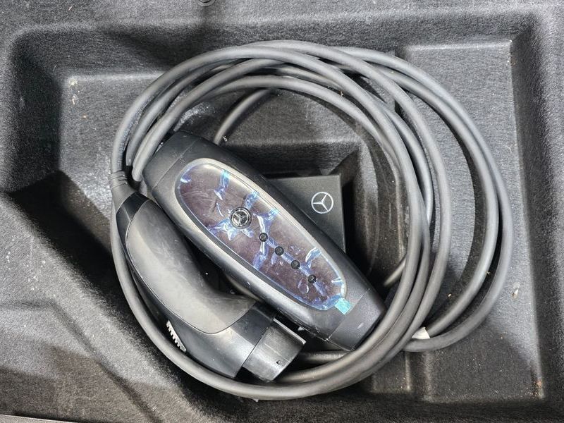 2020 Mercedes-Benz C-Class C300e 4MATIC AMG Line photo 18