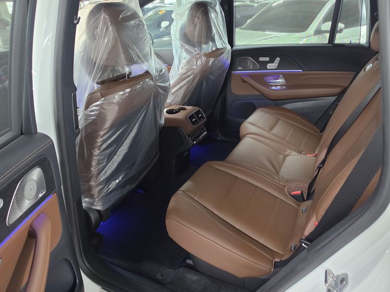2026 Mercedes-Benz S-Class GLS450 4MATIC photo 7