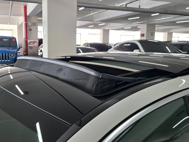 2026 Mercedes-Benz E-Class E200 Avantgarde photo 14