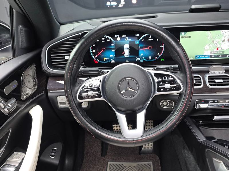 2022 Mercedes-Benz E-Class GLE400d 4MATIC Coupe photo 13
