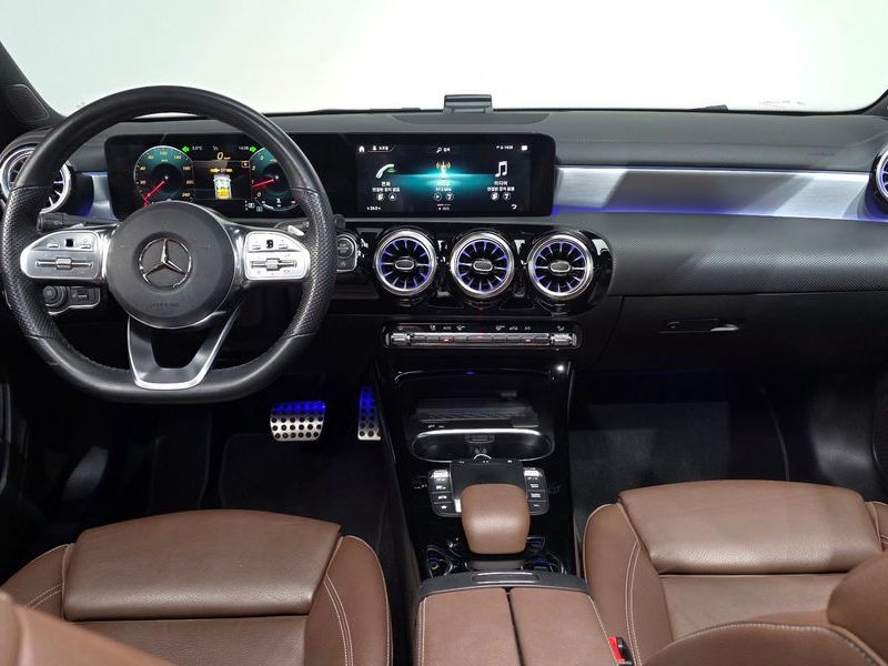 2021 Mercedes-Benz A-Class CLA250 4MATIC photo 7