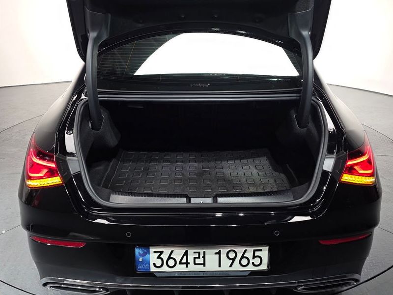 2021 Mercedes-Benz A-Class CLA250 4MATIC photo 20