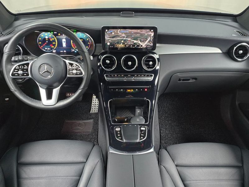 2021 Mercedes-Benz C-Class GLC300 4MATIC Premium photo 7