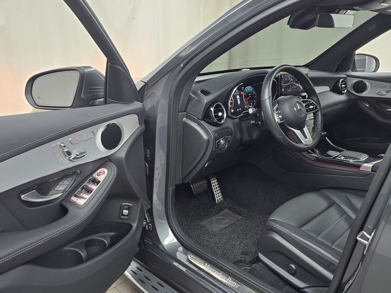 2021 Mercedes-Benz C-Class GLC300 4MATIC Premium photo 10