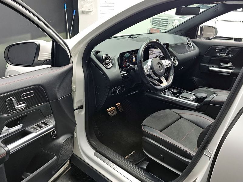 2020 Mercedes-Benz A-Class GLA250 4MATIC photo 10