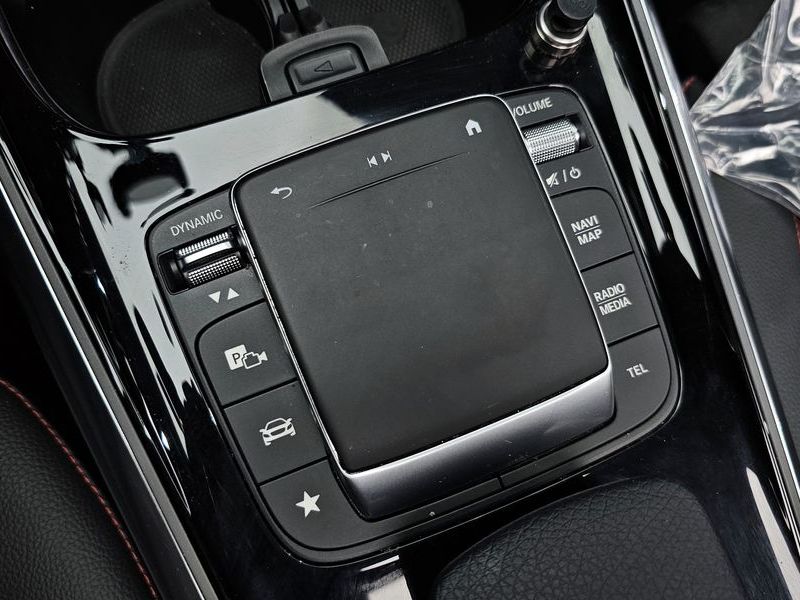 2020 Mercedes-Benz A-Class GLA250 4MATIC photo 17