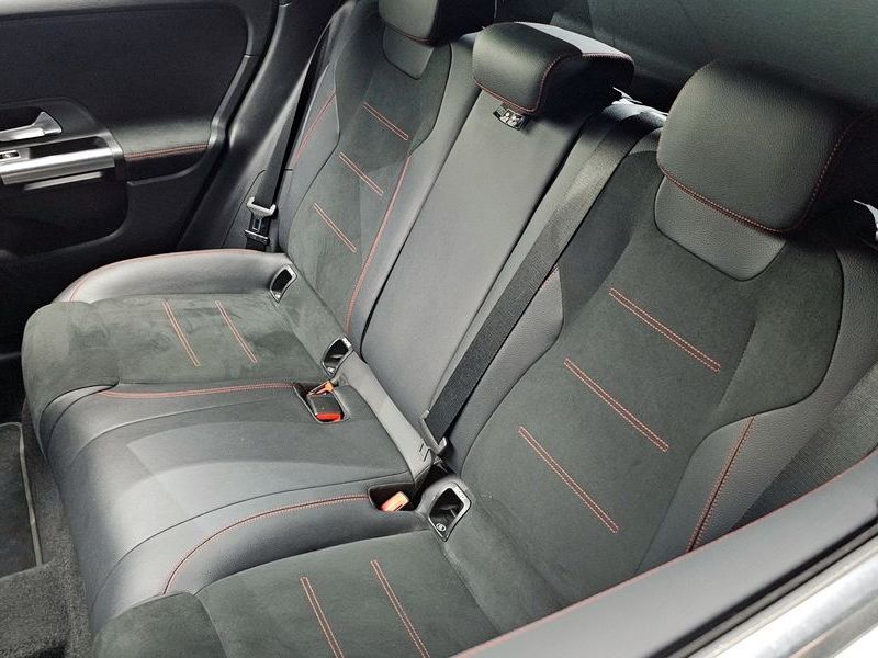 2020 Mercedes-Benz A-Class GLA250 4MATIC photo 30