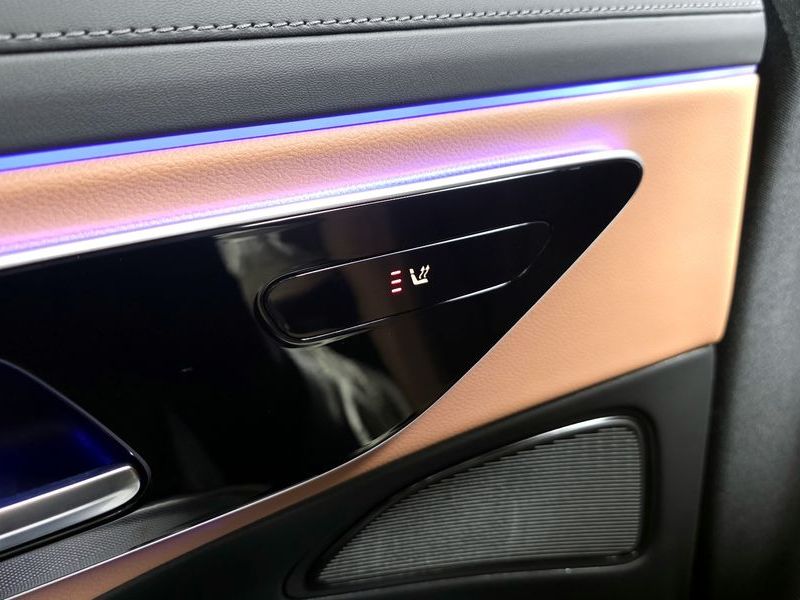 2024 Mercedes-Benz E-Class E200 Avantgarde photo 19