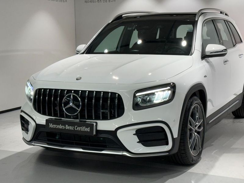 2025 Mercedes-Benz B-Class AMG GLB35 4MATIC photo 1