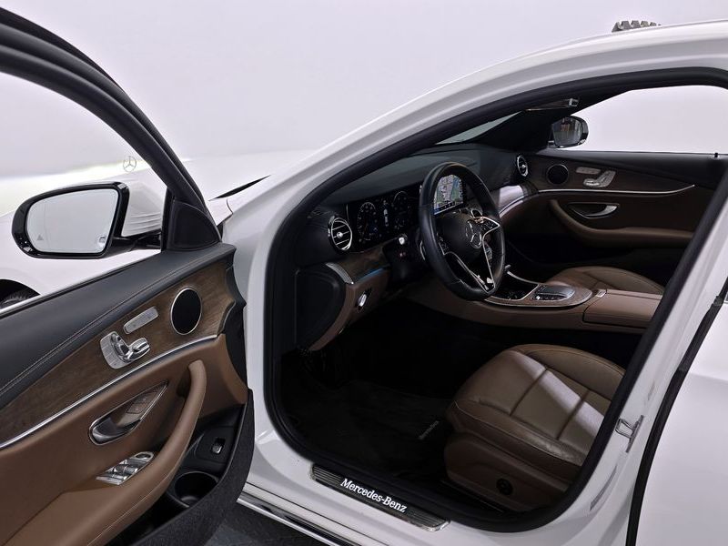 2021 Mercedes-Benz E-Class E250 Exclusive photo 10