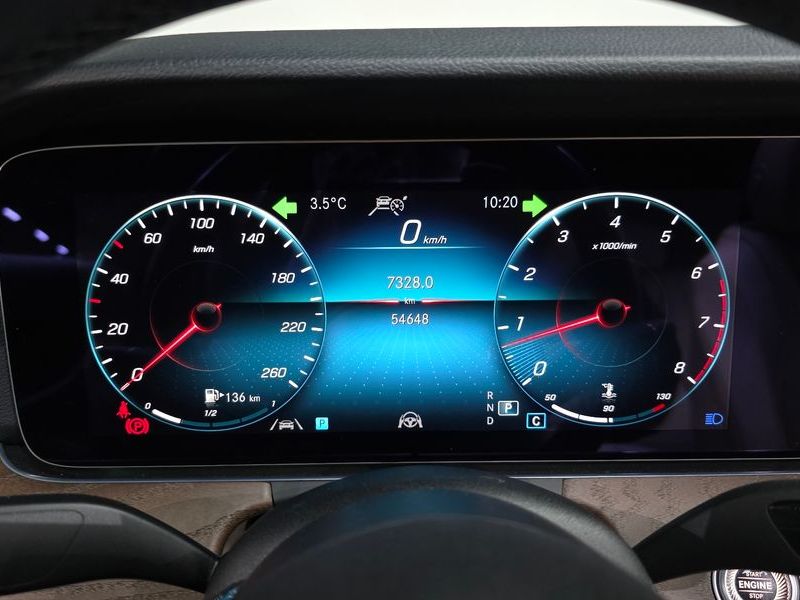 2022 Mercedes-Benz E-Class E250 Exclusive photo 8