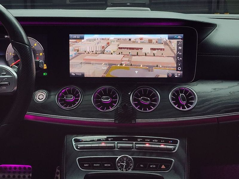 2020 Mercedes-Benz E-Class E220d Coupe photo 15