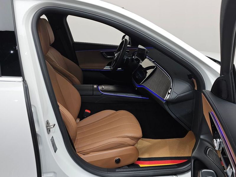 2026 Mercedes-Benz E-Class E200 Avantgarde photo 26