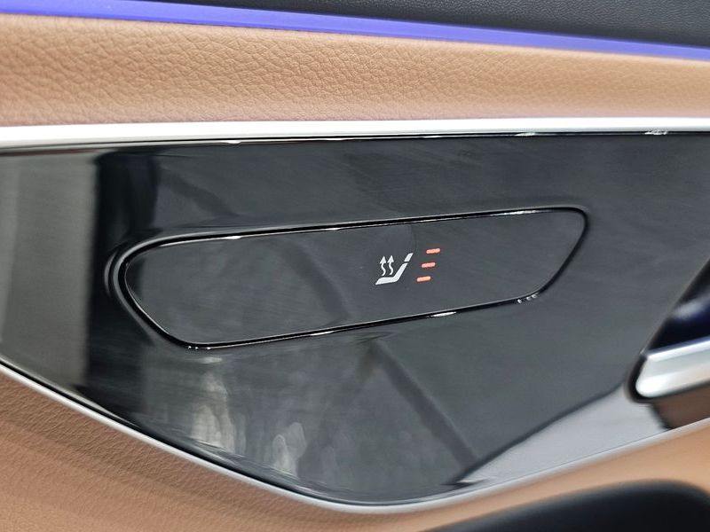 2026 Mercedes-Benz E-Class E200 Avantgarde photo 29