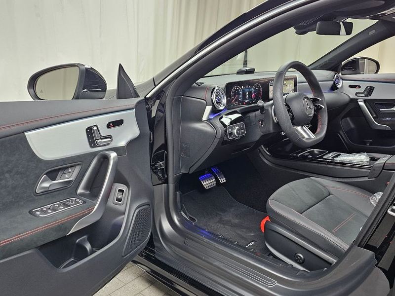 2025 Mercedes-Benz A-Class CLA250 4MATIC photo 10