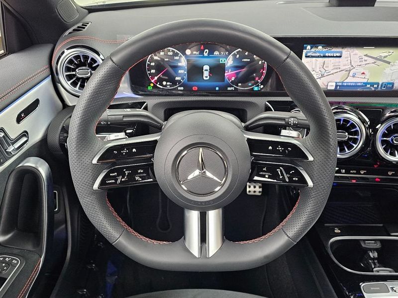 2025 Mercedes-Benz A-Class CLA250 4MATIC photo 13
