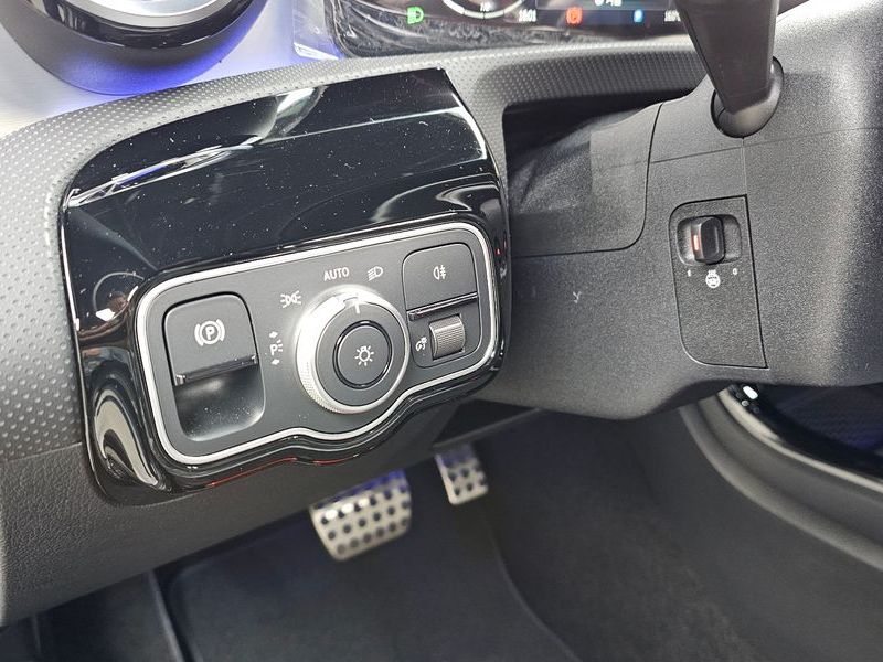 2025 Mercedes-Benz A-Class CLA250 4MATIC photo 14