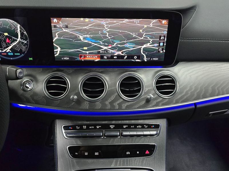 2023 Mercedes-Benz E-Class E350 4MATIC AMG Line photo 14